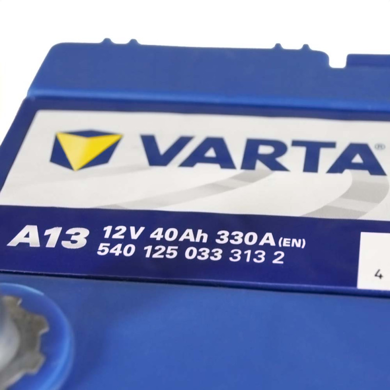 Автомобільний акумулятор VARTA Blue Dynamic Asia (A13) 40Ah 330A R+ (B19 т. к.+нижн.кр)